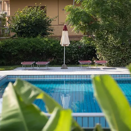 Garden Hotel