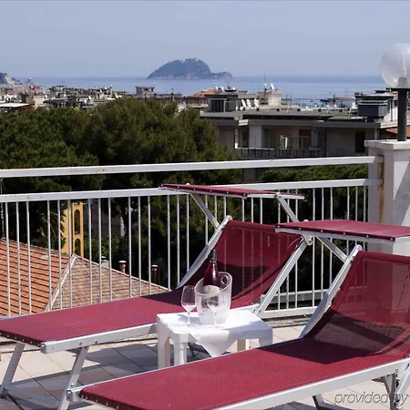 Garden 3* Alassio