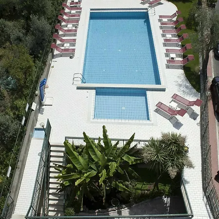 Отель Garden 3*