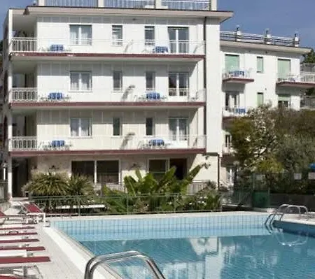 Garden 3* Alassio