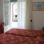 Garden Готель Алассіо