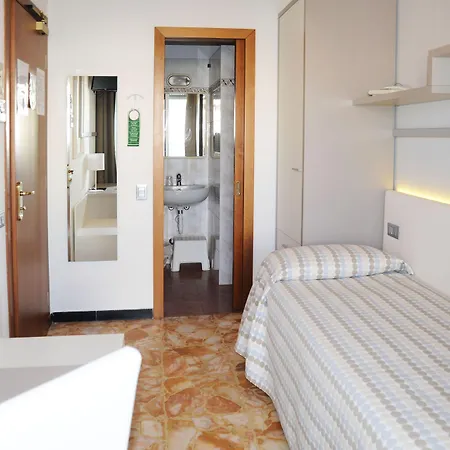 Отель Garden Алассио