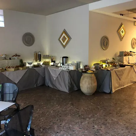 Ξενοδοχείο Garden