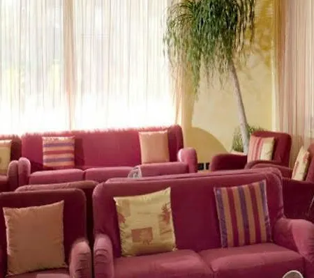 Garden Hotell 3*