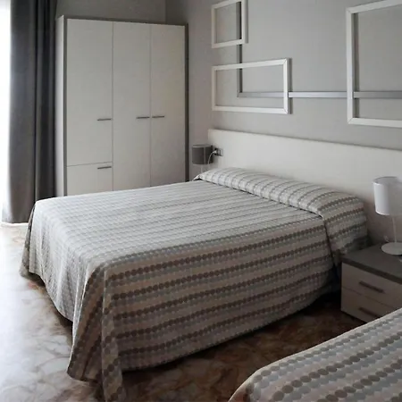 Ξενοδοχείο Garden 3*